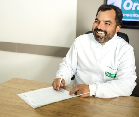 assinando protuário